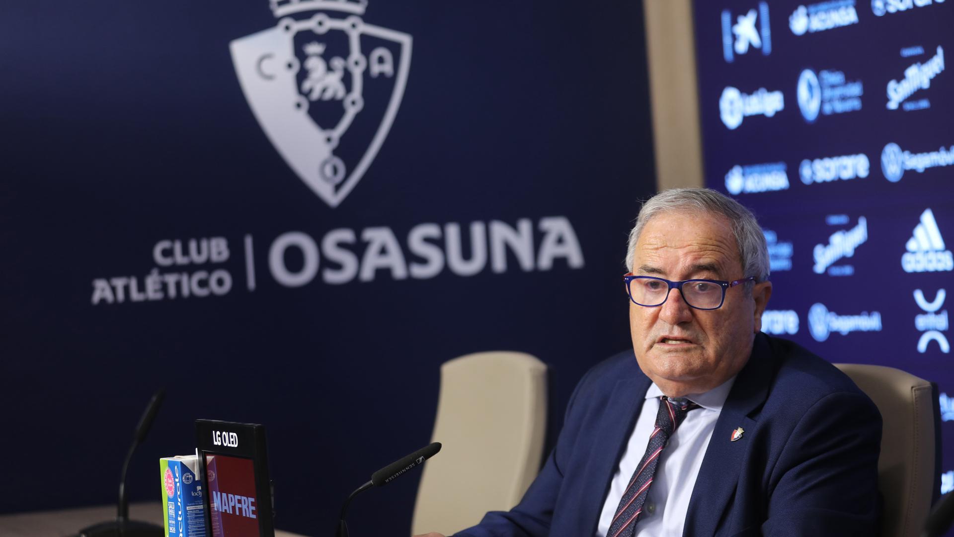 Luis Sabalza, en la rueda de prensa de presentación de su equipo de trabajo tras haber sido proclamado presidente