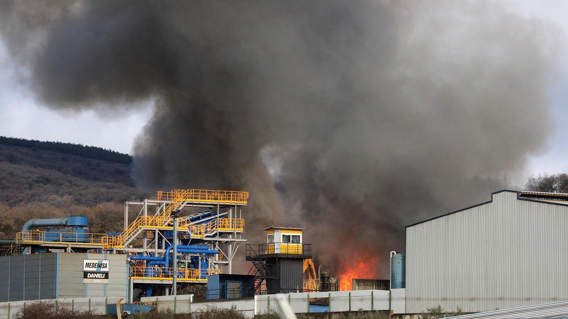 Incendio en la empresa Medenasa de Berrioplano