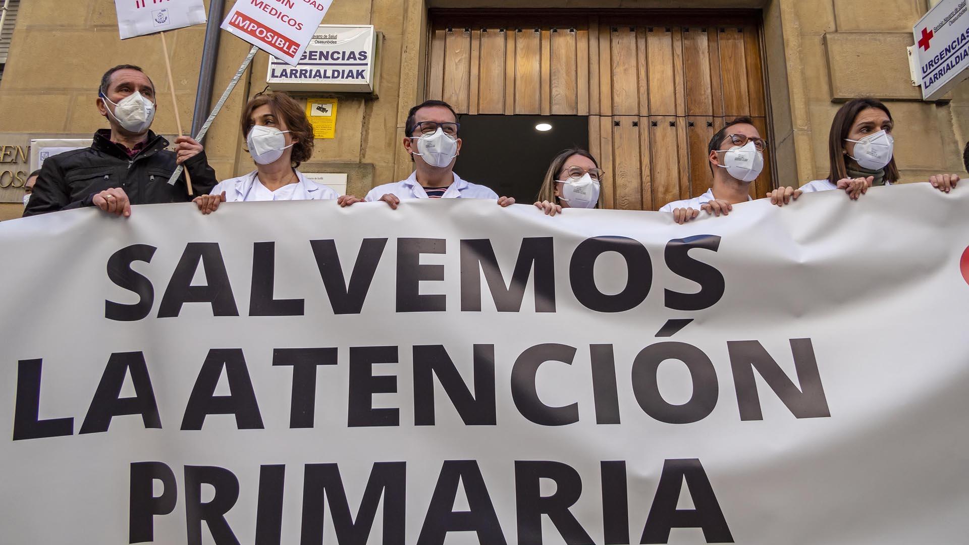 Concentración por la falta de médicos y la precariedad sanitaria convocada por el Sindicato de Médicos
