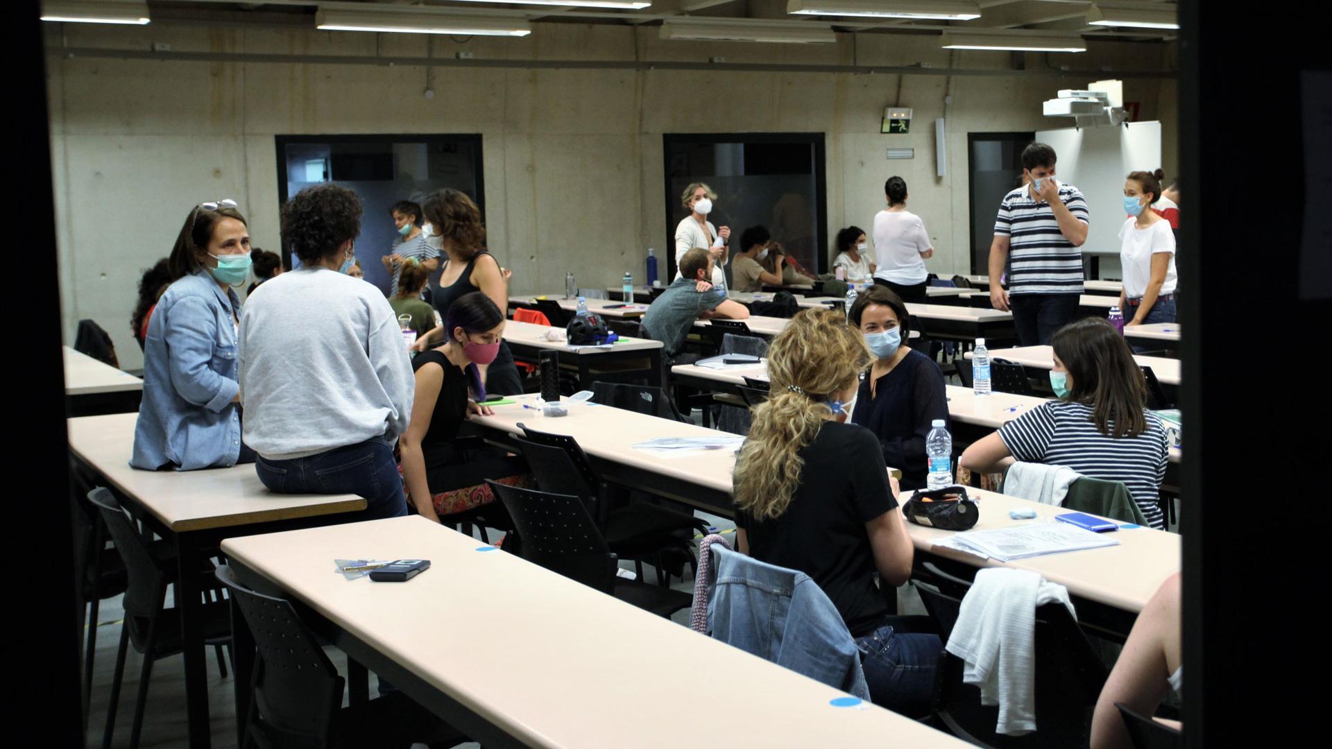 Asistentes a la última oposición docente en la UPNA