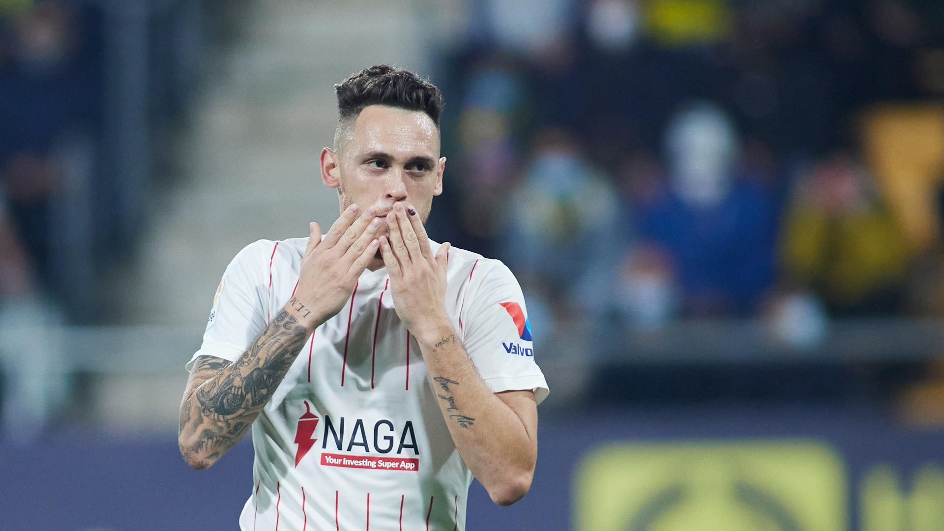 Lucas Ocampos celebra su gol frente al Cádiz