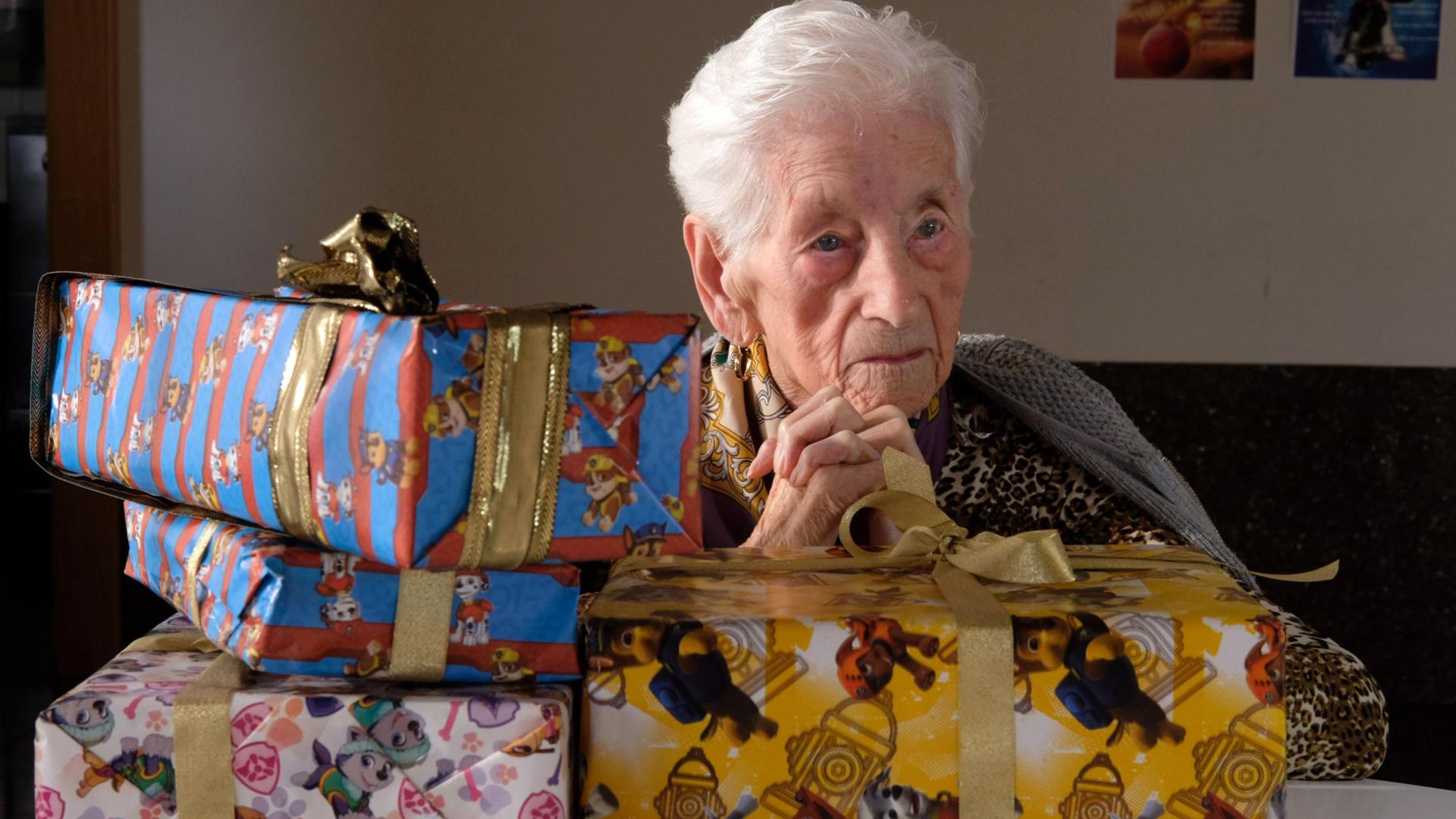 Dora Orzanco Aranguren, nacida en Valtierra y afincada en Sangüesa, cumple 103 años el 6 de enero de 2022