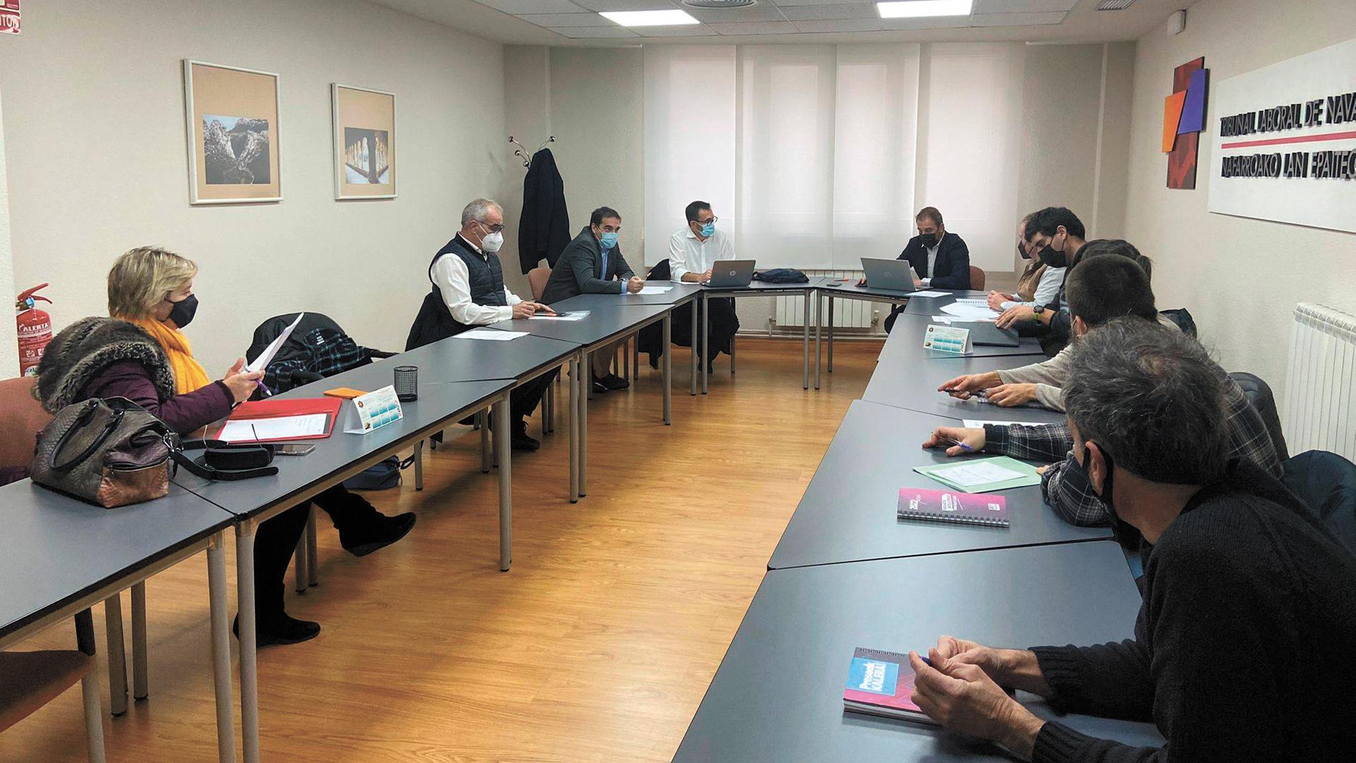 Las partes se reunieron en las instalaciones del Tribunal Laboral de Navarra