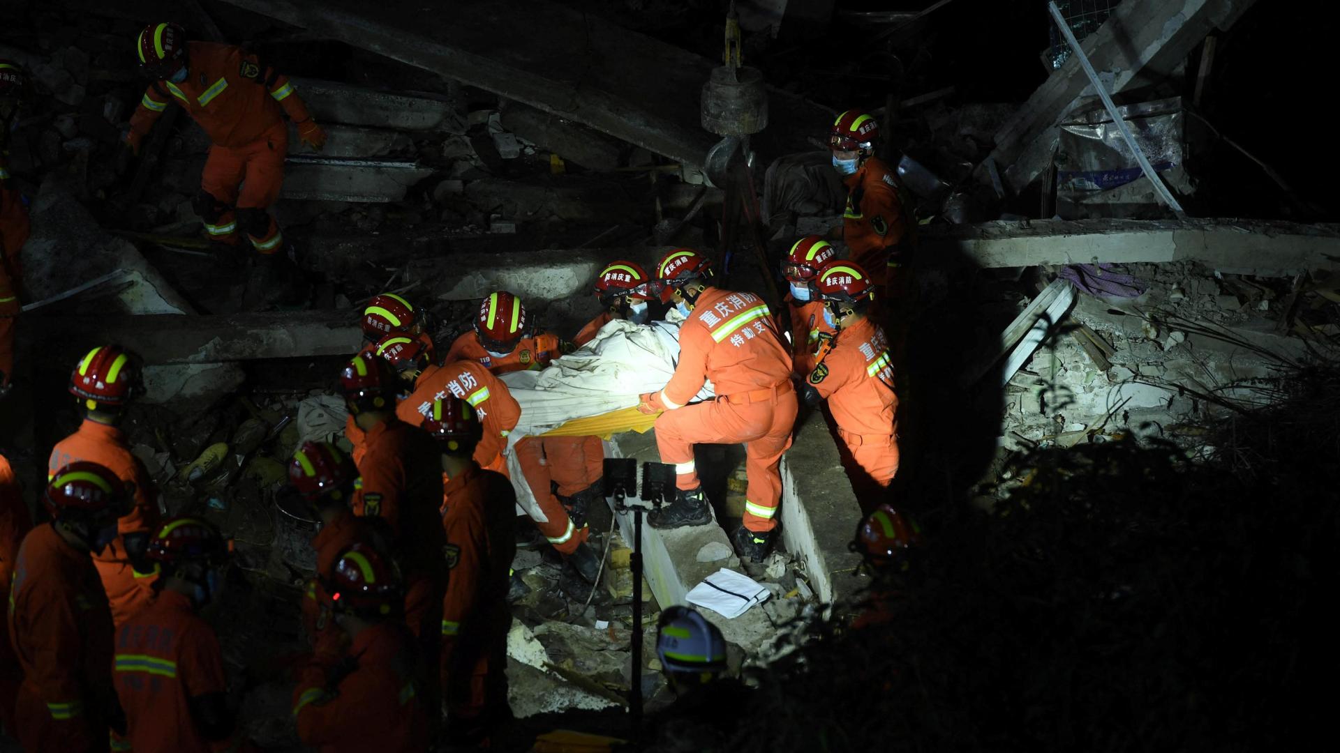 Los bomberos, en el lugar del suceso