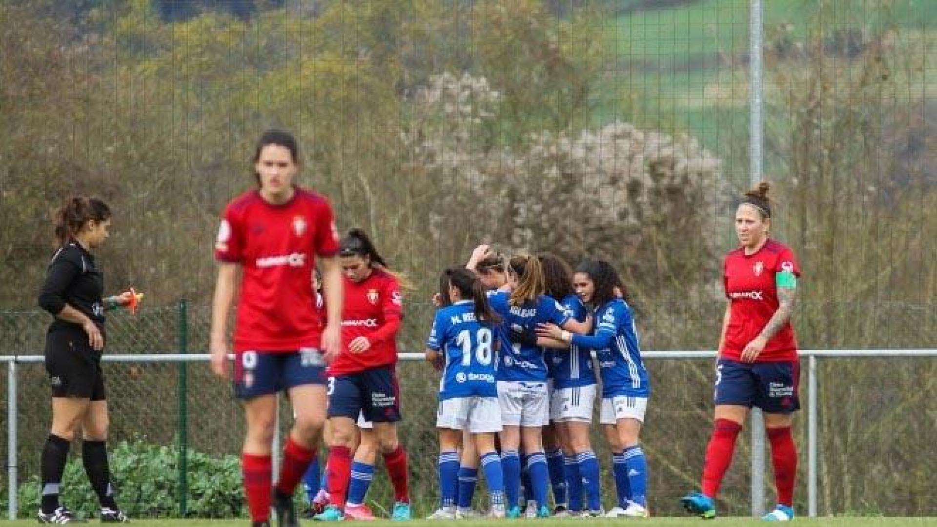 Las jugadoras del Oviedo celebran el gol