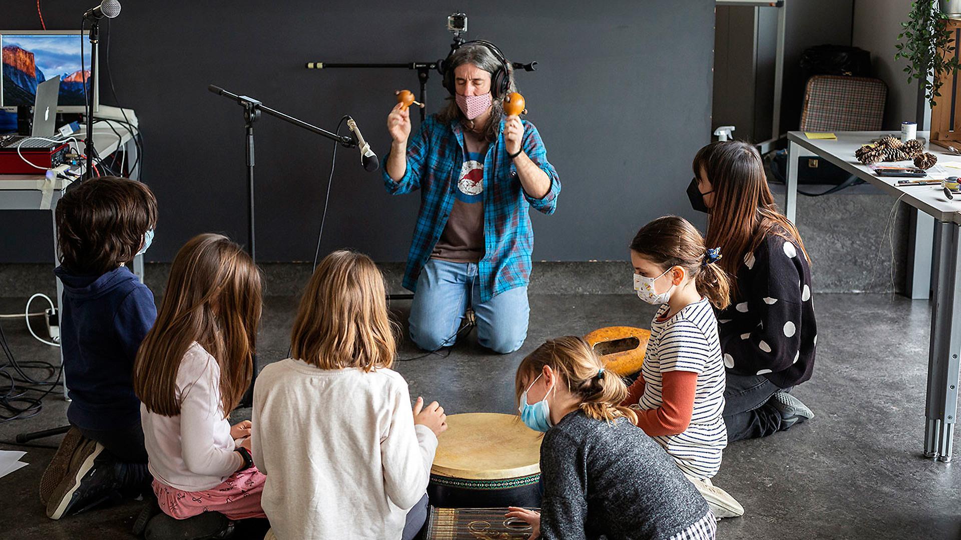Uno de los talleres educativos desarrollados por el Festival Punto de Vista