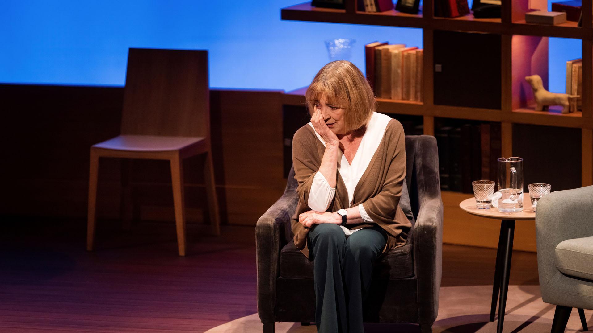 Carmen Maura, en la representación de 'L'hirondelle' en el Teatro Hebertot de París