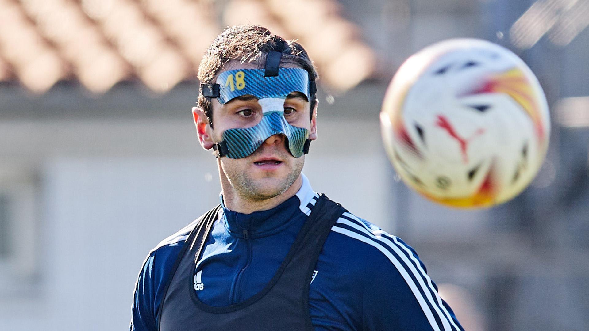 La máscara protectora con la que Kike García podrá jugar contra el Celta en Balaídos