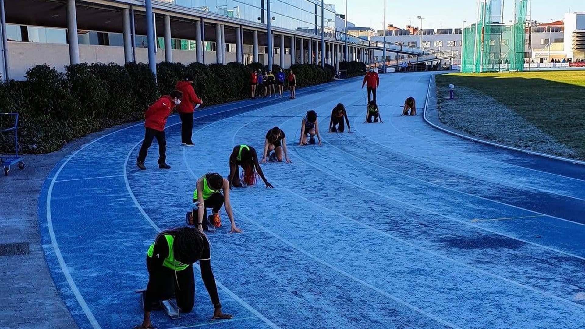 Imagen de la pista de Larrabide en una prueba de niñas de los Juegos Deportivos, el pasado sábado