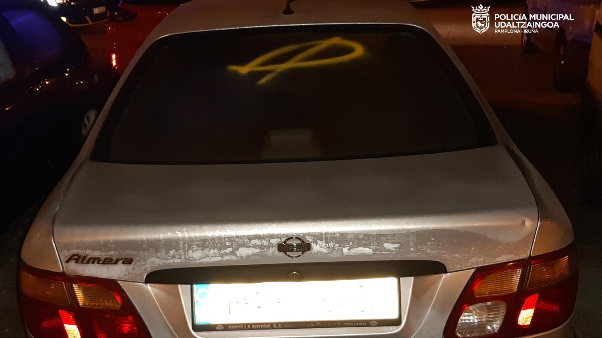 Uno de los vehículos pintados