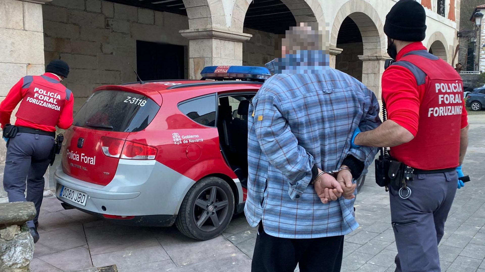Detienen en Bera a un vecino de 53 años como presunto autor de un delito de tráfico de drogas