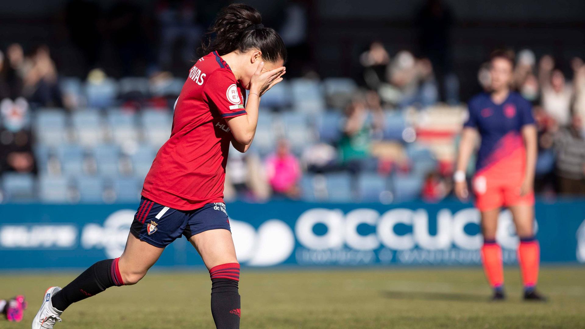 celebración de Miriam Rivas al marcar el cuarto gol de Osasuna ante el Atlético de Madrid, el pasado domingo en Tajonar