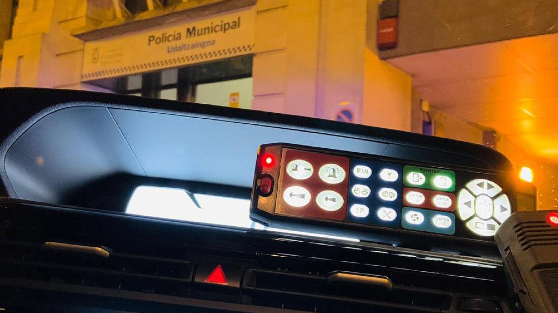 Un vehículo de Policía Municipal