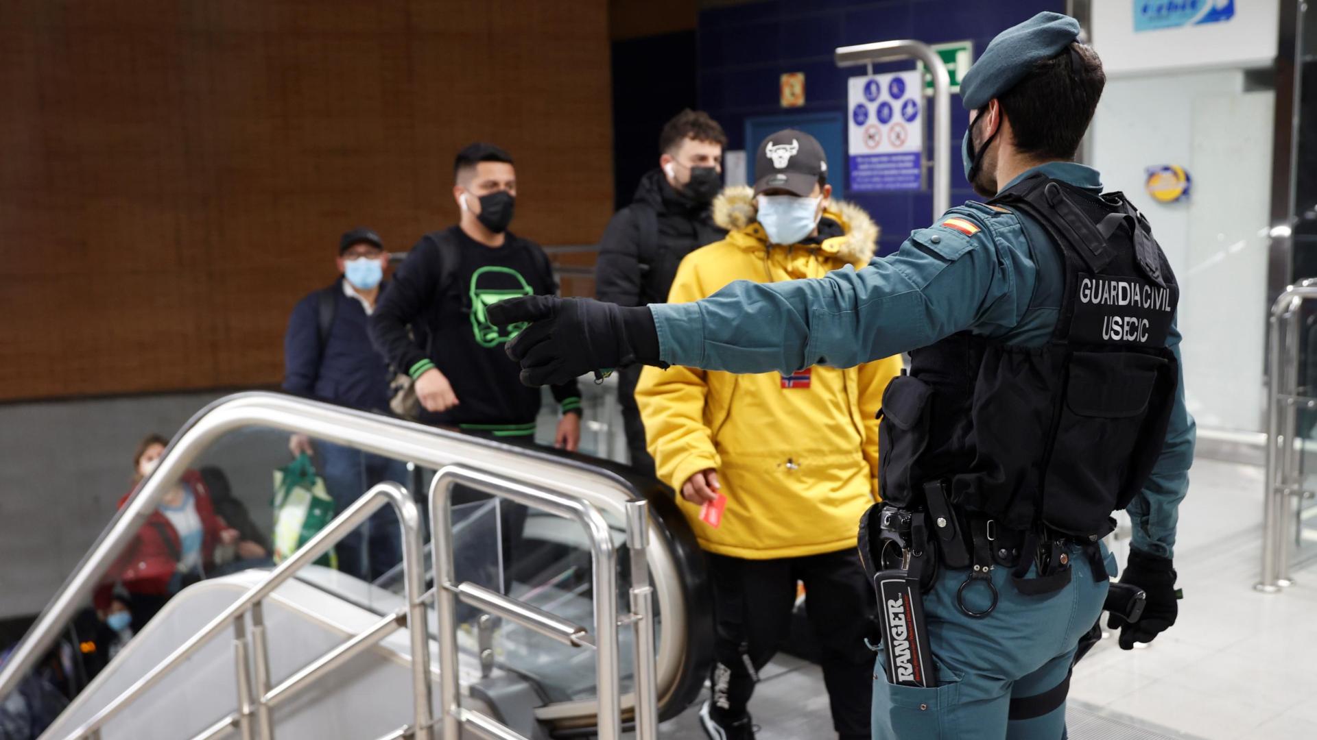 La Guardia Civil controla la estación de tren de Arganda del Rey