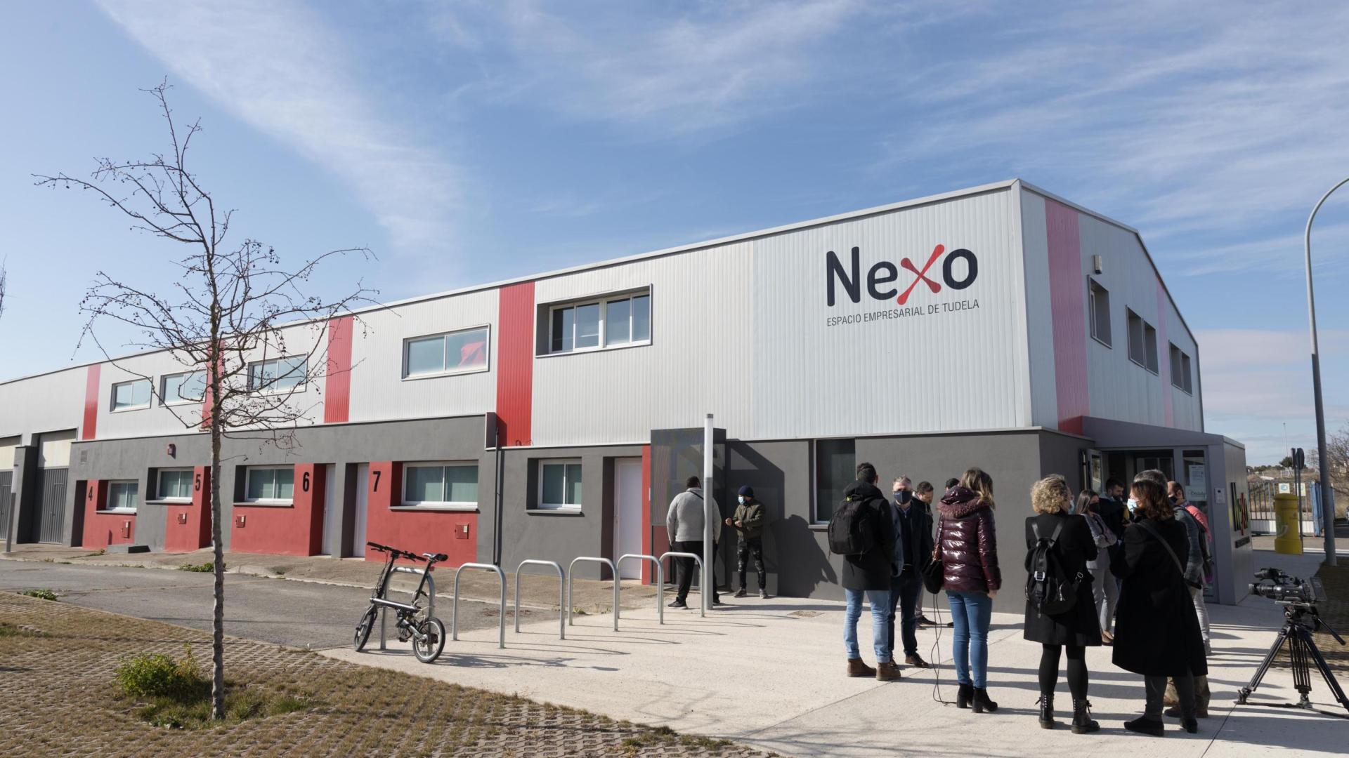Imagen del exterior del espacio empresarial Nexo de Tudela, situado en las antiguas naves nido del Polígono Industrial Municipal
