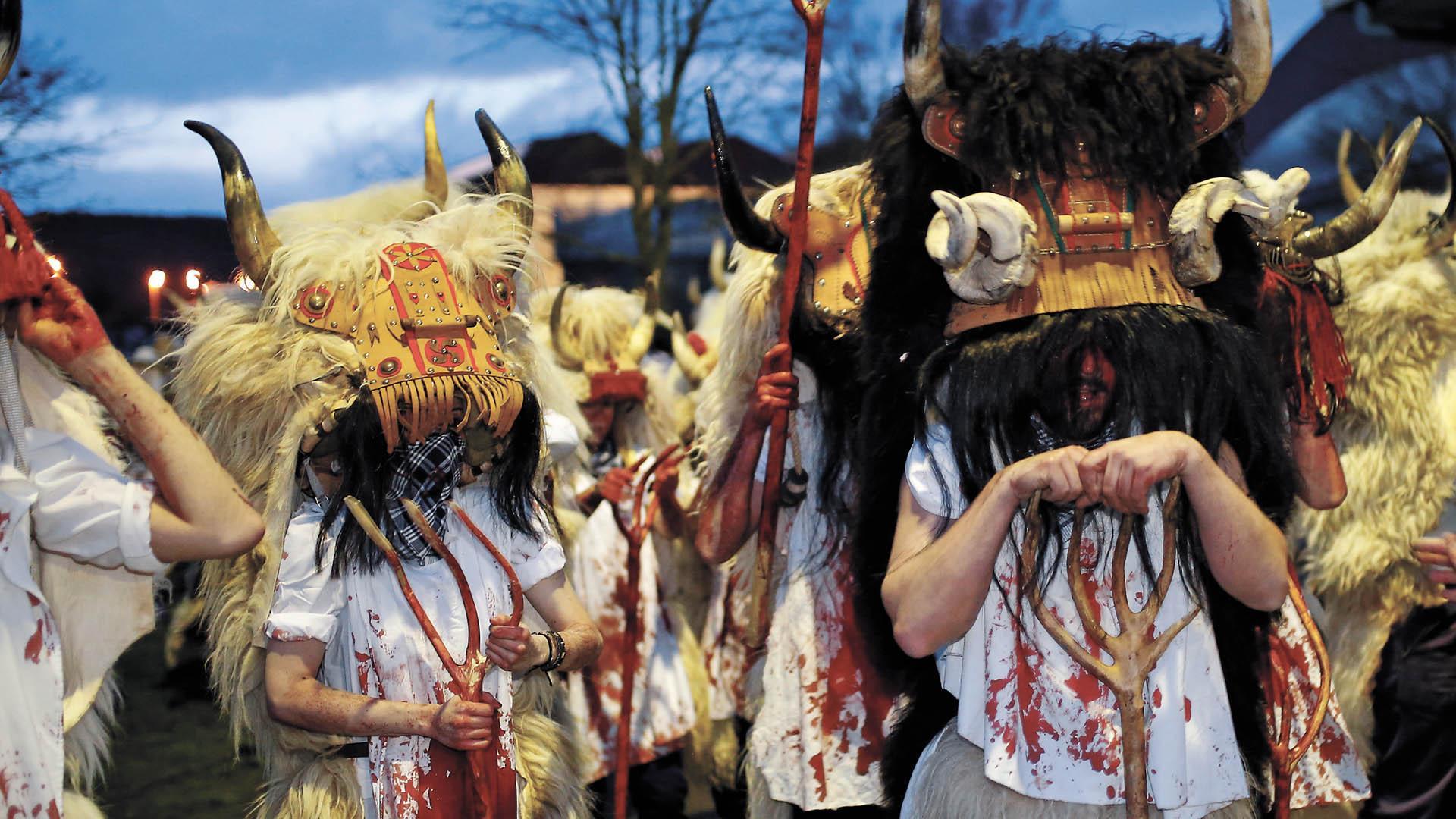 Los momotxorros, personajes mitológicos del carnaval de Alsasua saldrán de nuevo a la calle
