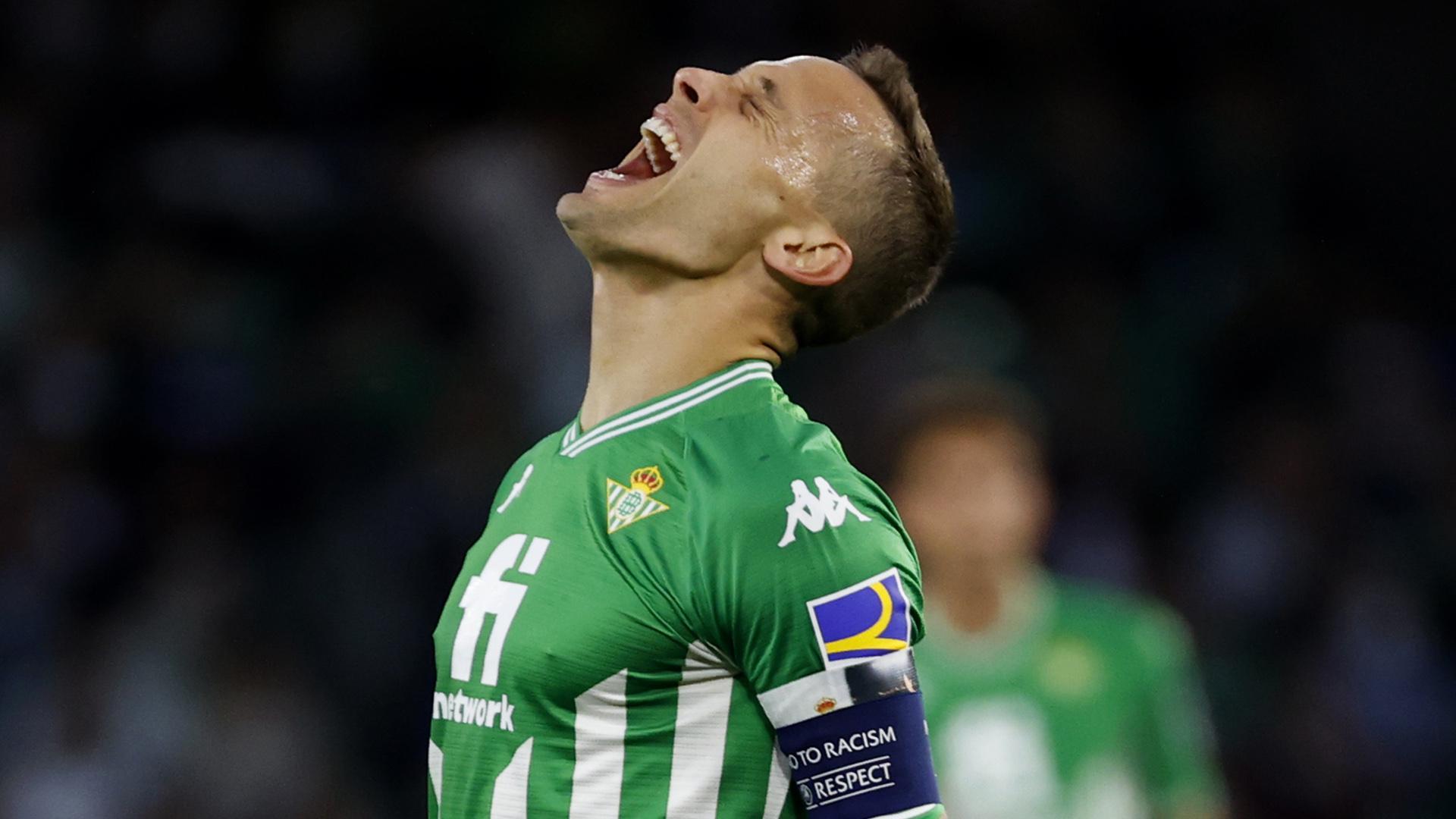 El centrocampista del Betis, Sergio Canales, durante el encuentro