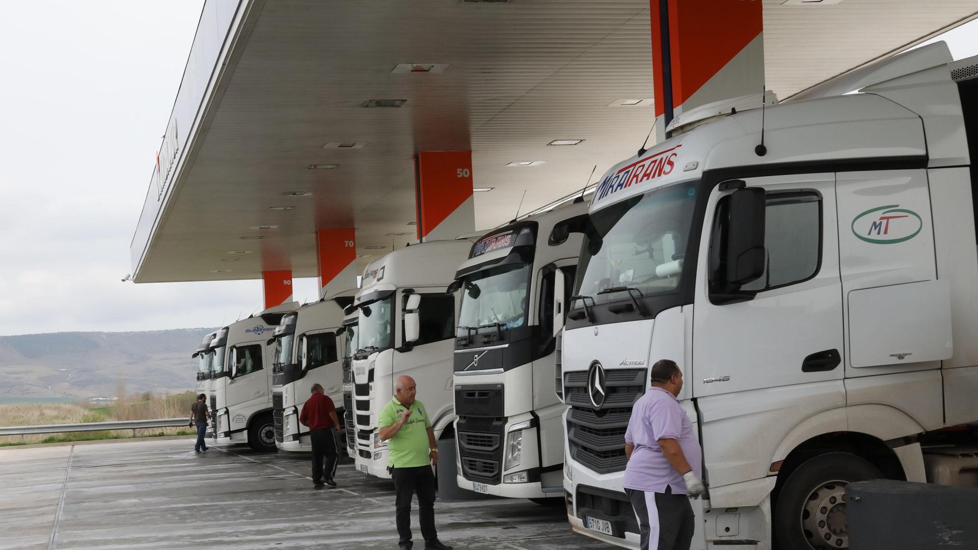 Llenar el depósito de un camión es 300 euros más caro que hace un par de semanas.