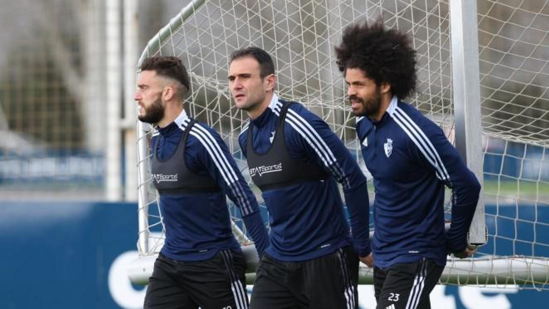 Roberto Torres, Kike García y Aridane, en Tajonar