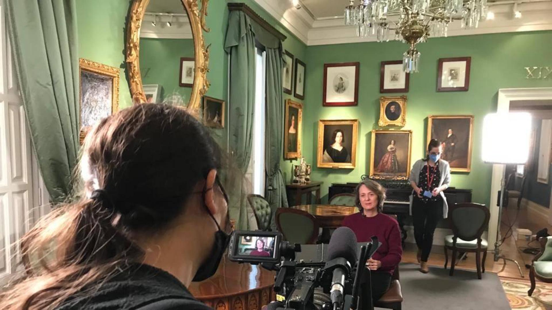 La escritora Marta Sanz durante el rodaje de su entrevista para le película.