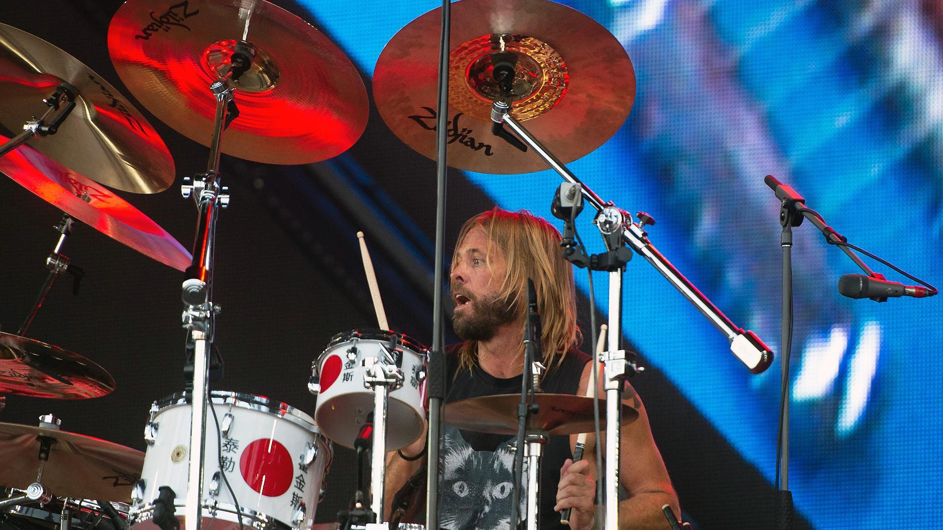 Fotografía de archivo fechada el 1 de junio de 2018 del batería de la banda de rock The Foo Fighters, durante el festival Rock im Park', en Nuremberg (Alemania)