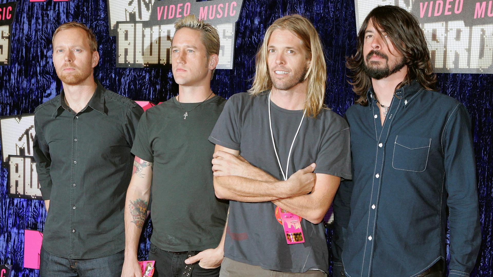 De izquierda a derecha: Nate Mendel, Chris Shiflett, Taylor Hawkins y Dave Grohl, miembros de la banda The Foo Fighters, en una imagen de 2007
