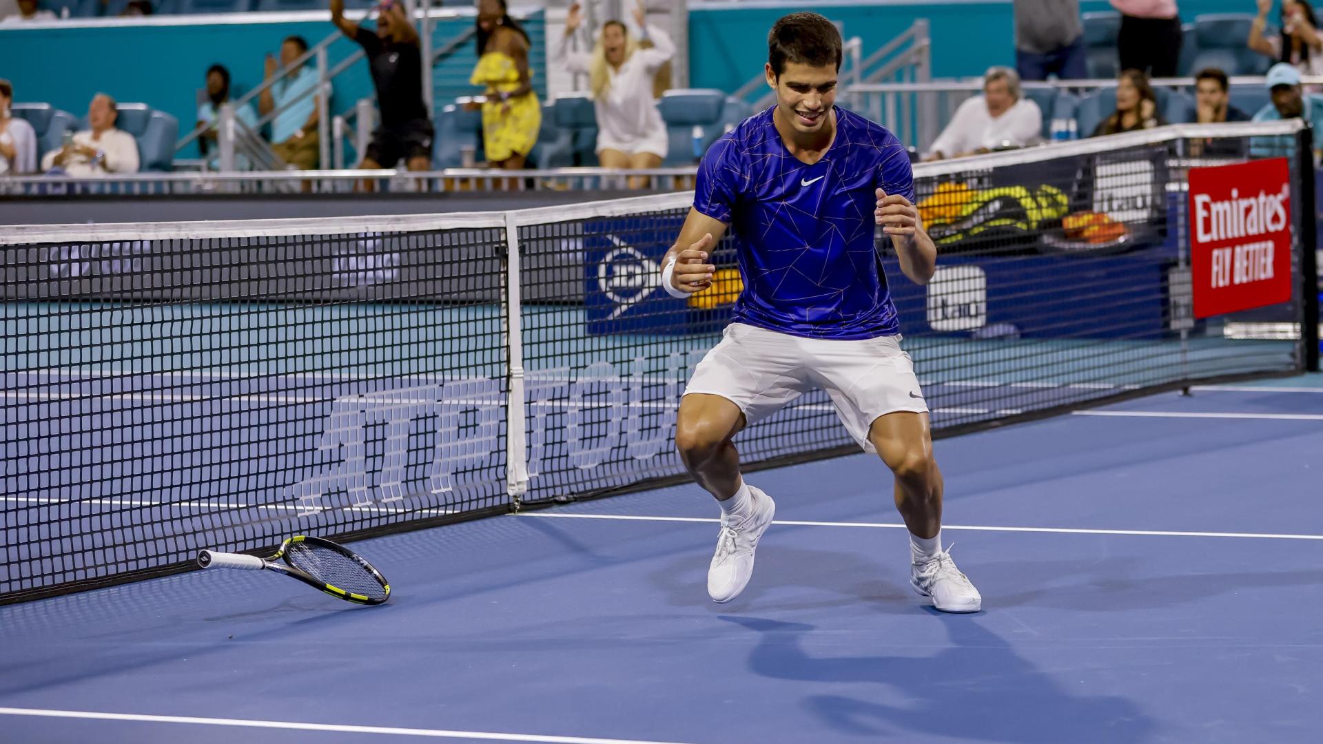Carlos Alcaraz celebra su pase a semifinales del Masters 1000 de Miami