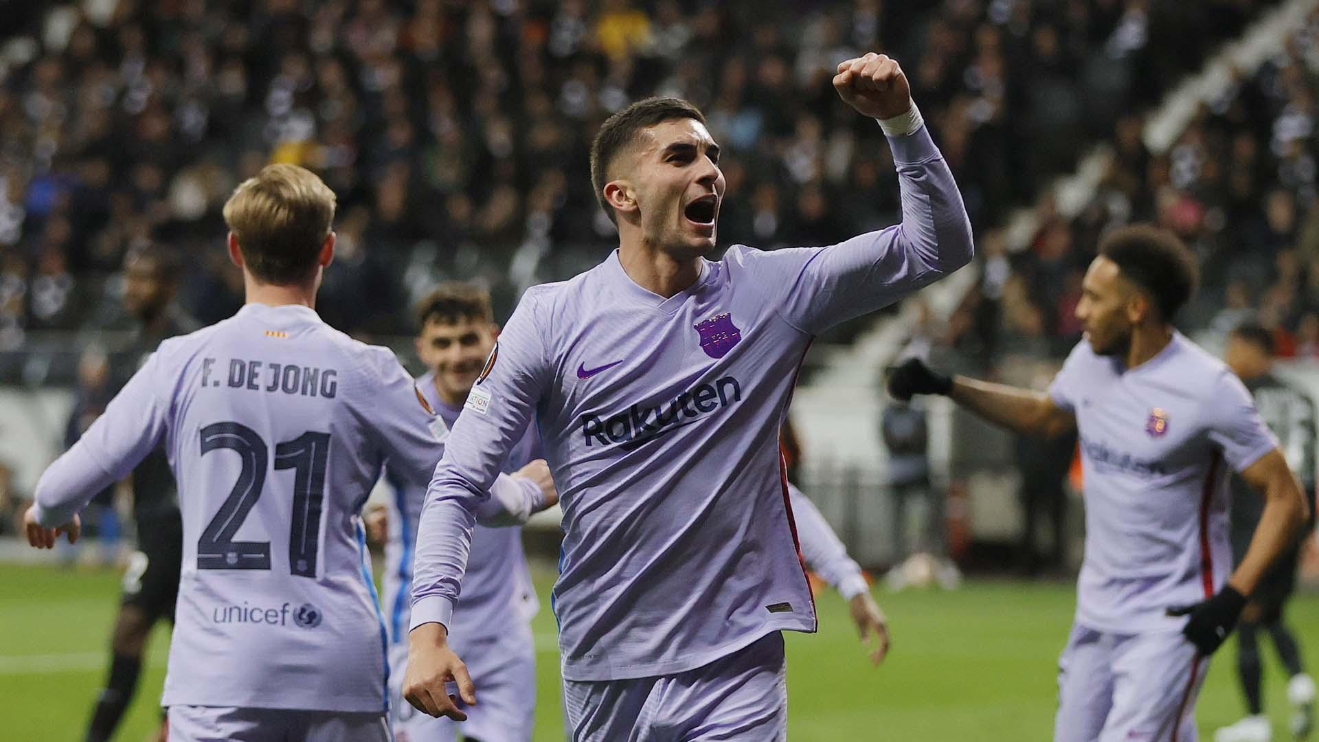 Ferrán Torres celebra el gol ante el Eintracht
