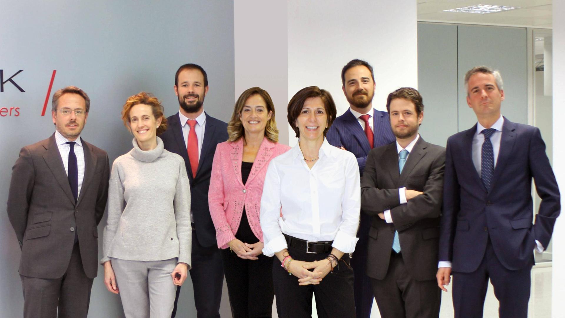 El equipo de profesionales especializados en servicios financieros y gestión de inversiones de Andbank en Pamplona
F: 12-03-2019
T: EQUIPO DE BANCA PRIVADA DE ANDBANK
SUPLEMENTO BANCA PRIVADA