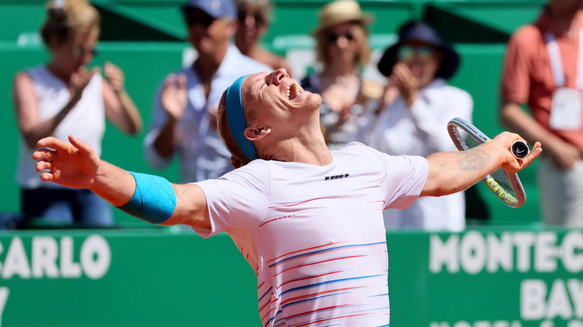 Alejandro Davidovich Fokina celebra su victoria de cuartos ante Taylor Fritz en Montecarlo