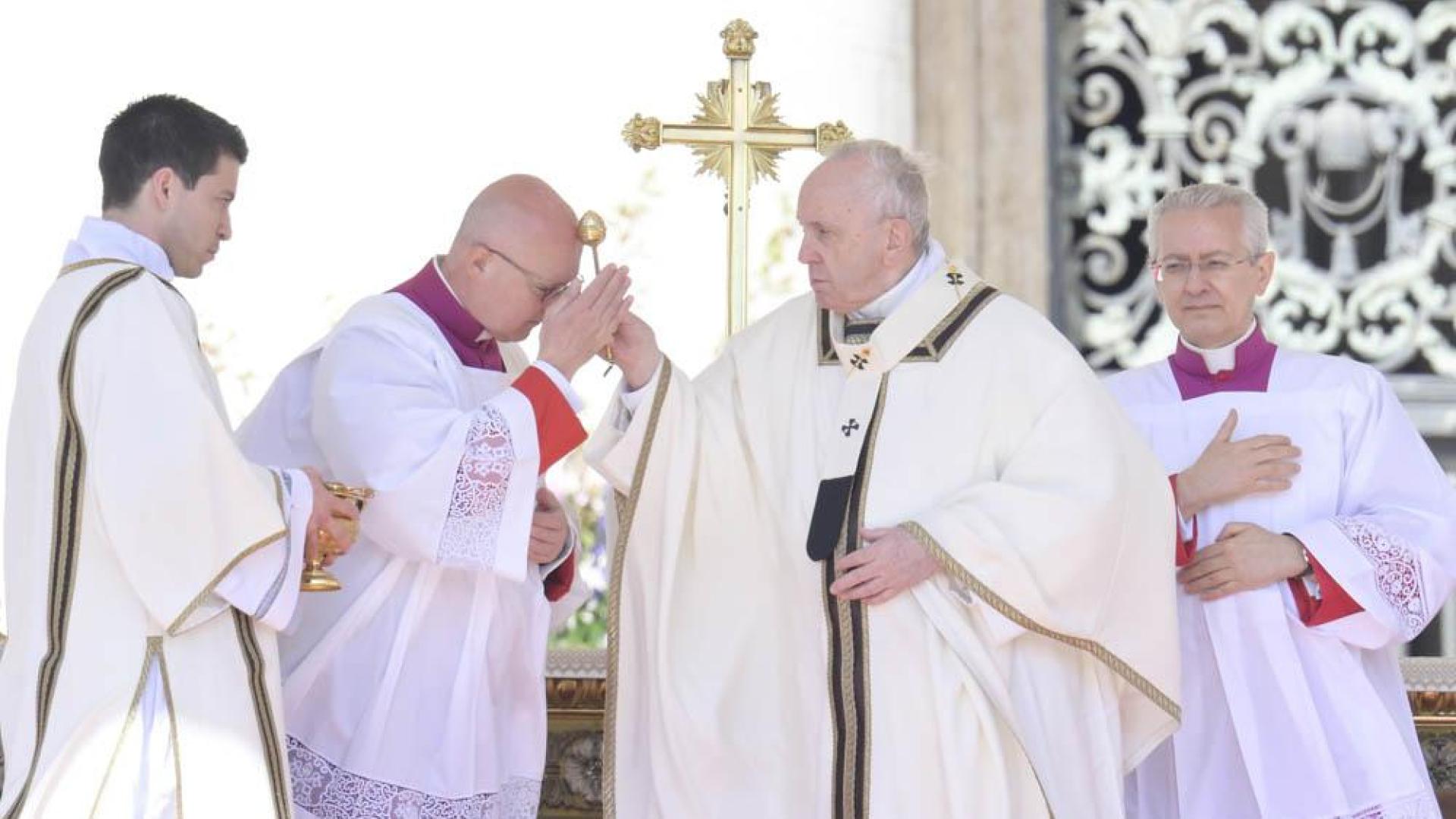 El papa Francisco, durante la misa del Domingo de Resurrección