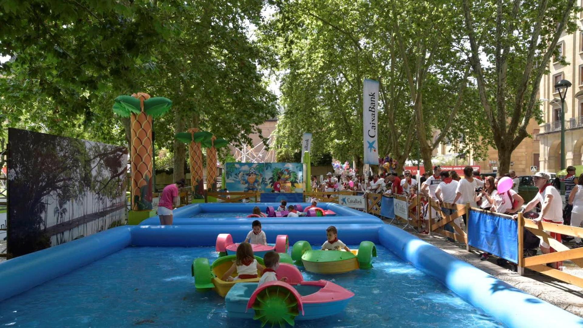 Una de las actividades de ‘Menudas fiestas’, en la plaza de la Libertad