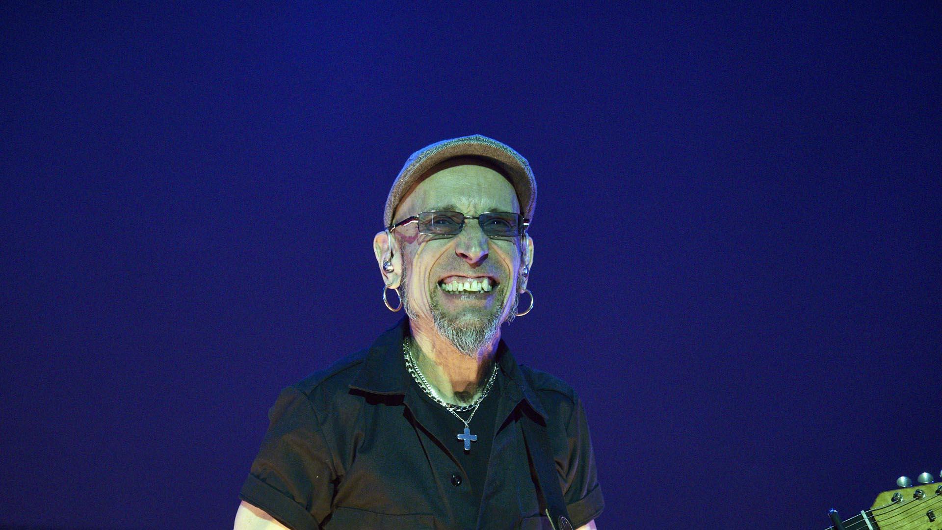 Concierto de Fito y los Fitipaldis en el Navarra Arena