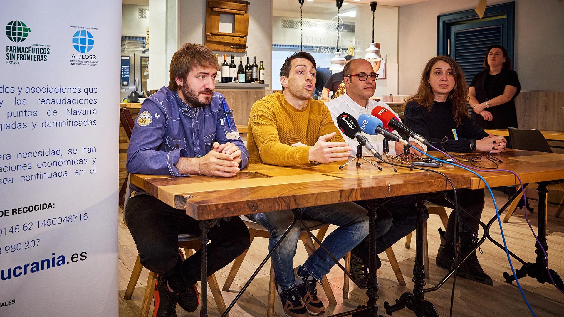 Presentación del convoy de SOS Ucrania que partirá rumbo al país invandido por Rusia