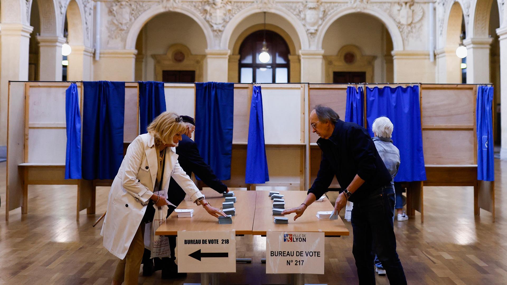 Francia se prepara para la segunda vuelta de las elecciones este domingo