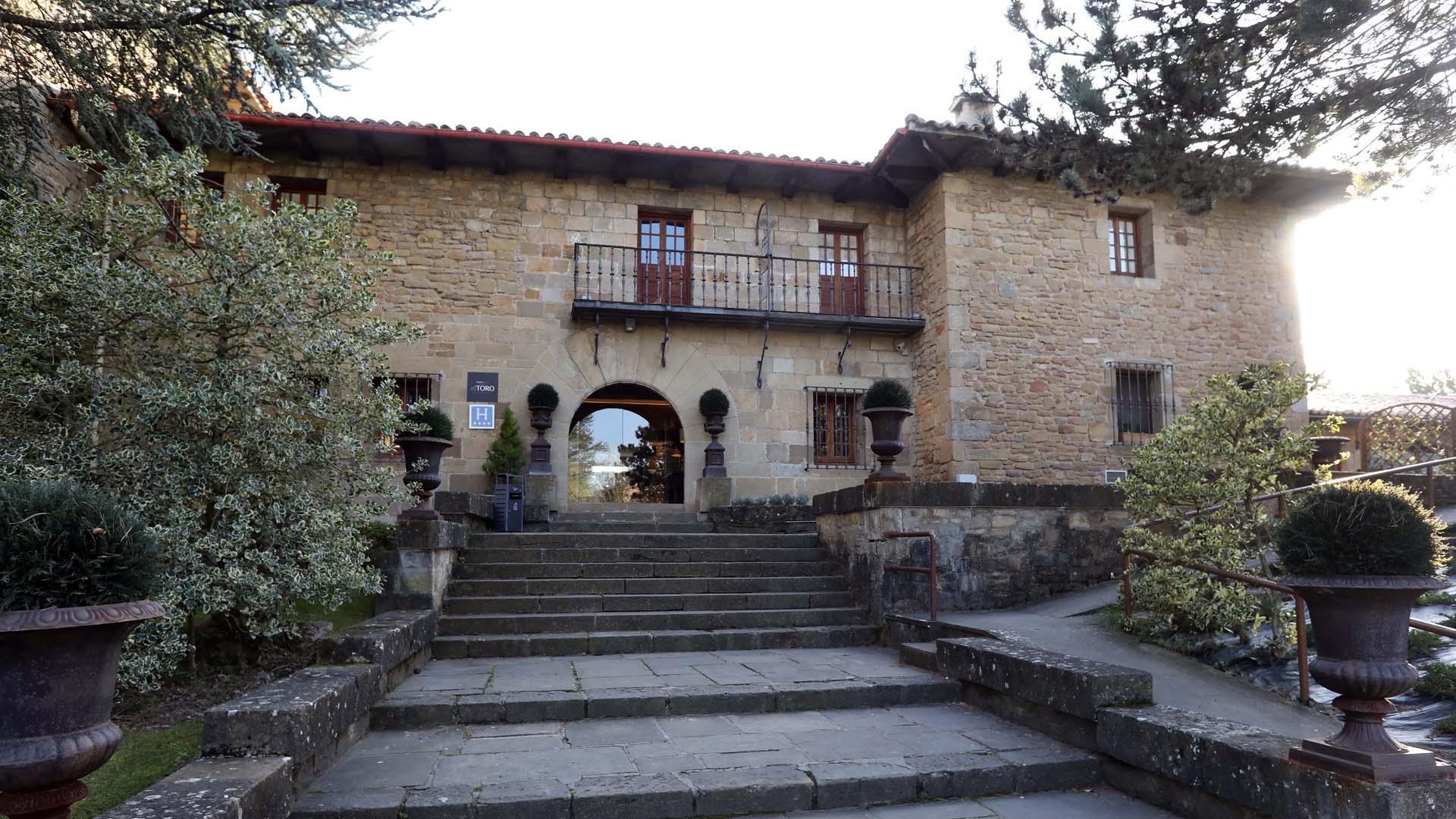 Exterior del Hotel El Toro, en Berrioplano