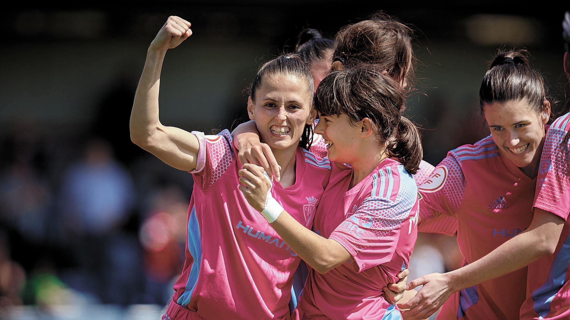 Las autoras de los dos goles rojillos, Lorena Herrera y Maitane Vilariño, felices por contribuir a una nueva victoria osasunista