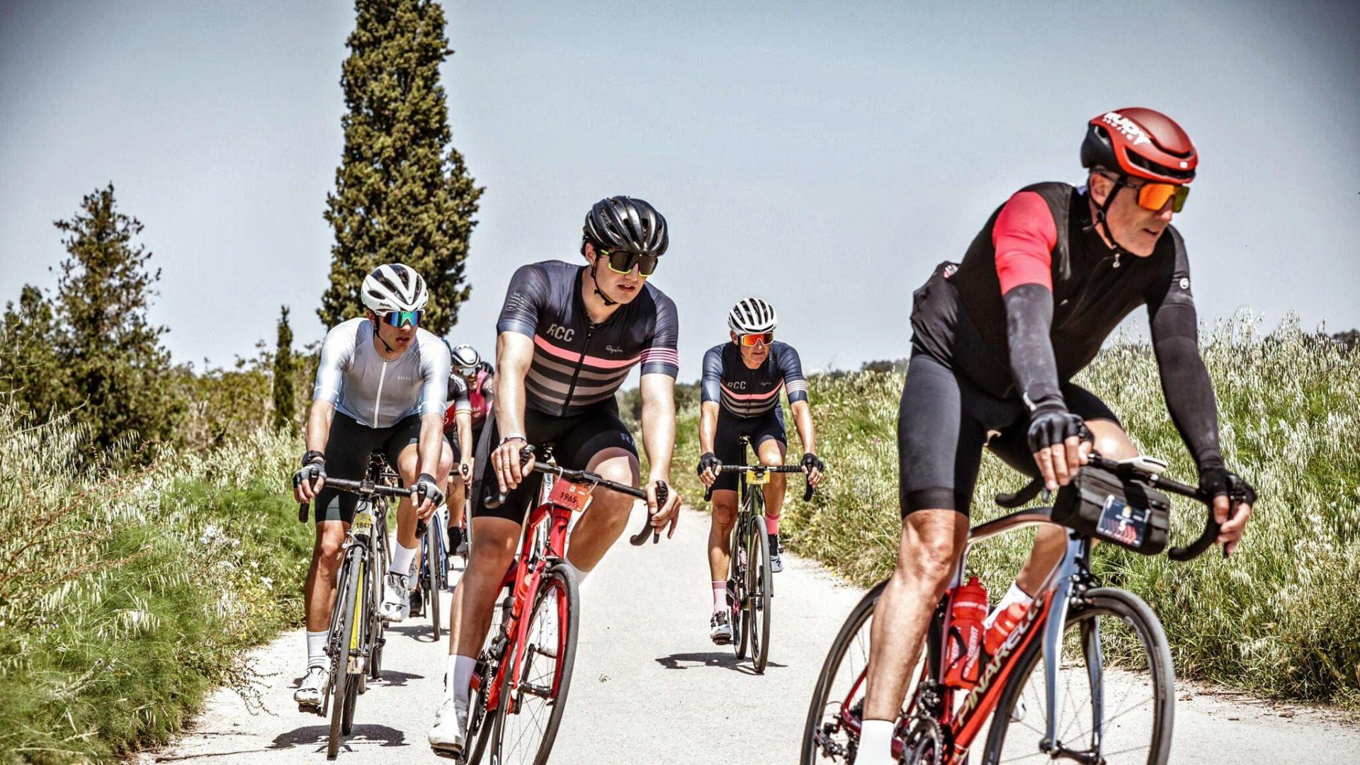 Miguel Induráin, junto con su hijo Miguel en la Mallorca 312.
