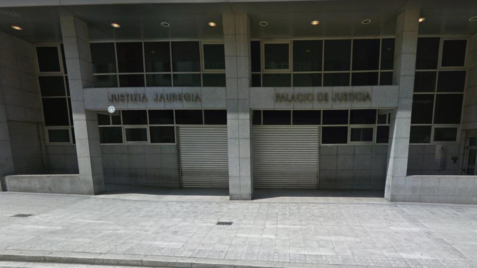Imagen de la entrada a la Audiencia Provincial de Bizkaia
