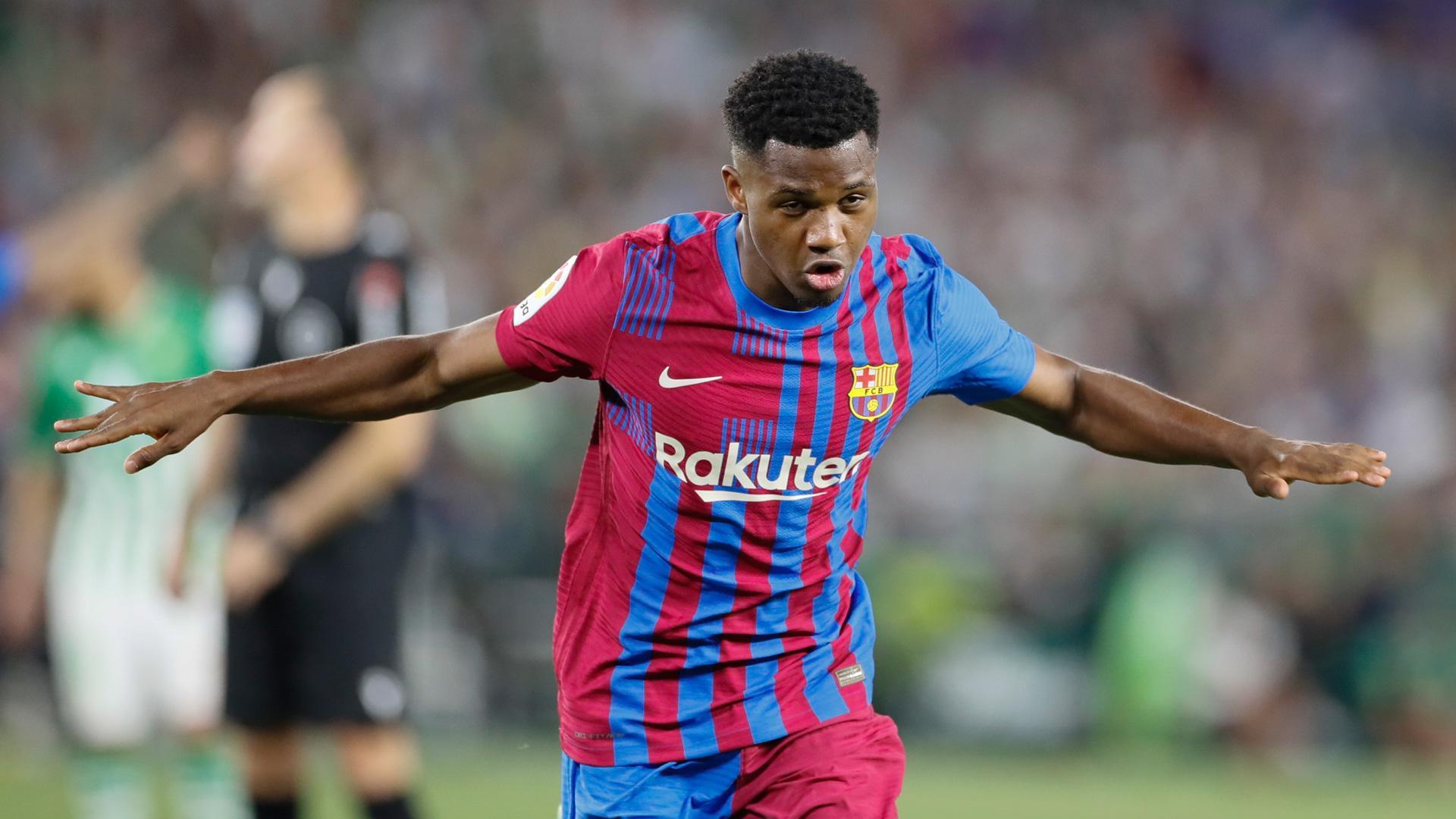 Ansu Fati celebra su gol ante el Betis