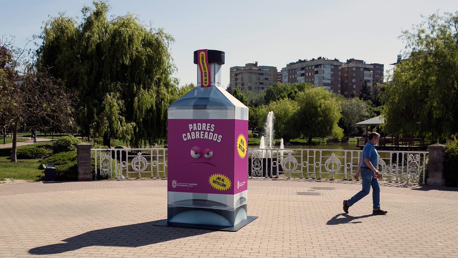 Campaña de sensibilización del Ayuntamiento de Pamplona 'No al botellón. Sí al ocio responsable'