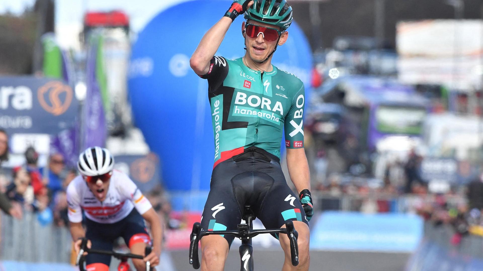 Lennard Kamna logró la victoria en la cuarta etapa del Giro de Italia, que terminó con la subida al Etna