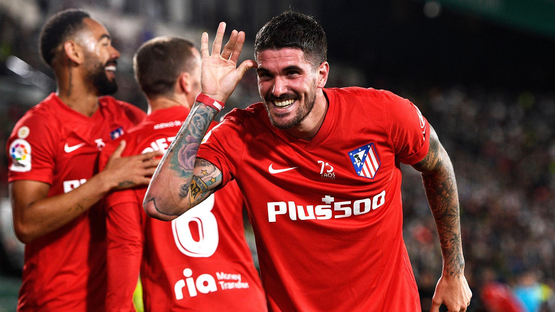 El argentino De Paul celebra els egudno tanto del Atlético con sus compañeros