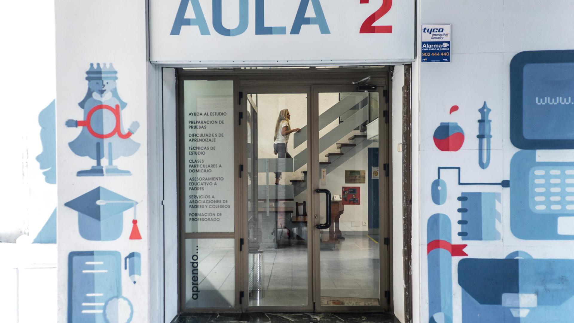 Aula 2 está formado por un equipo de profesionales de la Educación que combina experiencia con innovación
