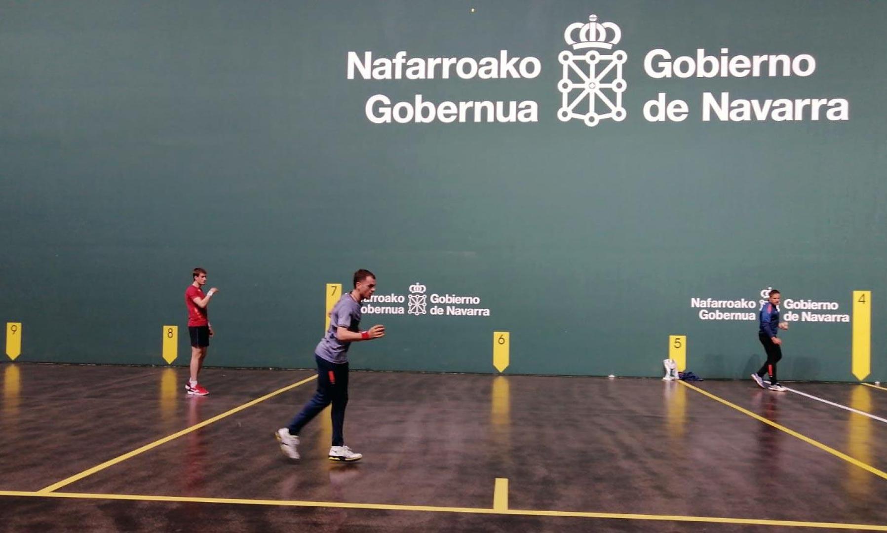 Unai Laso ha efectuado este martes por la mañana su primer entrenamiento de cara a la final manonanista del próximo domingo en el Navarra Arena contra Joseba Ezkurdia.