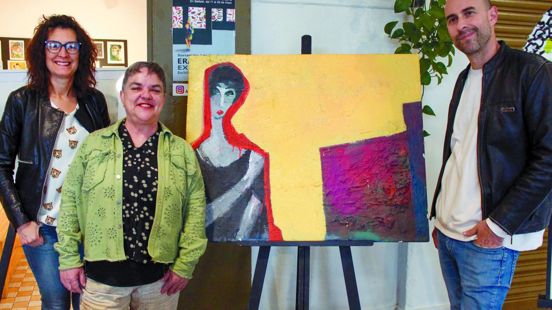 De izda. a dcha: Katrin Guinea (Geltoki), Myriam Gómez García (Gizakia Herritar) y Mikel Belascoain..