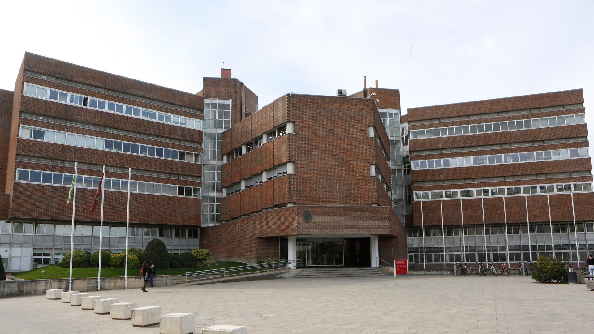 Edificio de la facultad de Ciencias de la Universidad de Navarra
