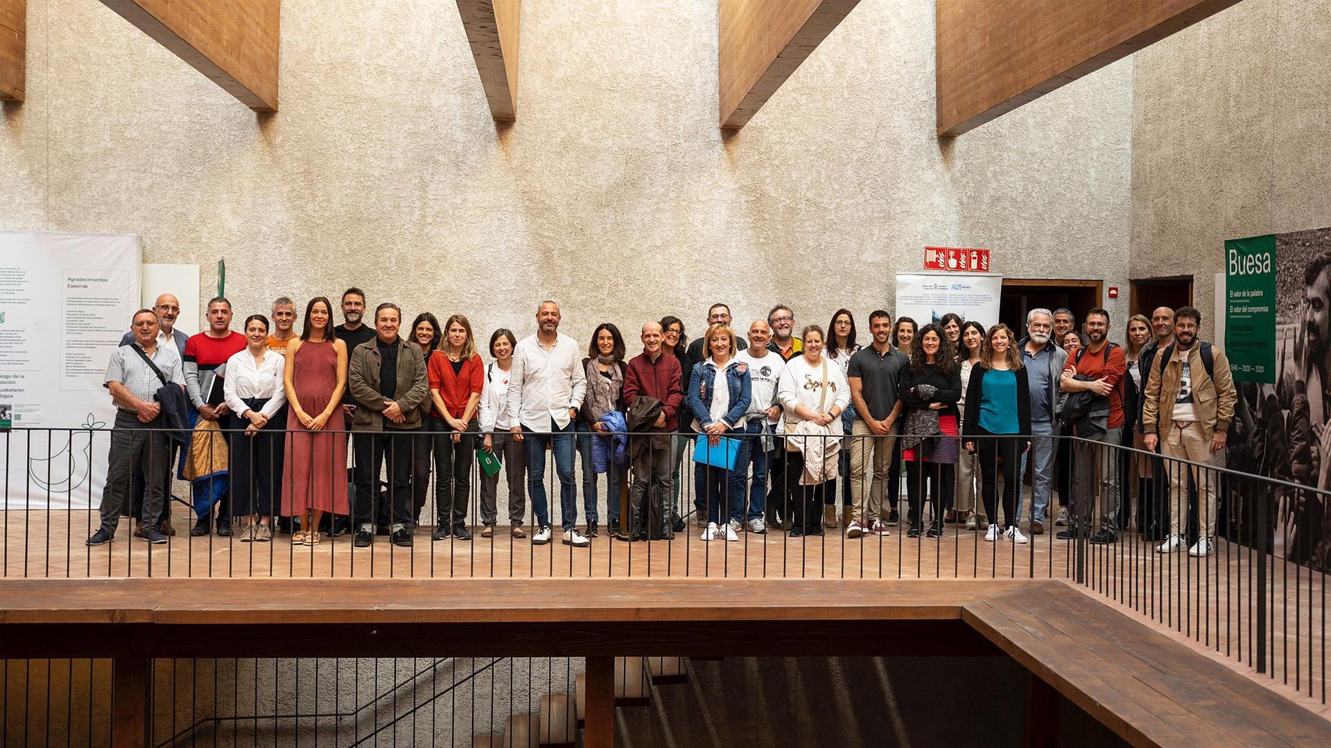 Fotografía de grupo en el palaciodff enl  Condestable, que acogió la jornada