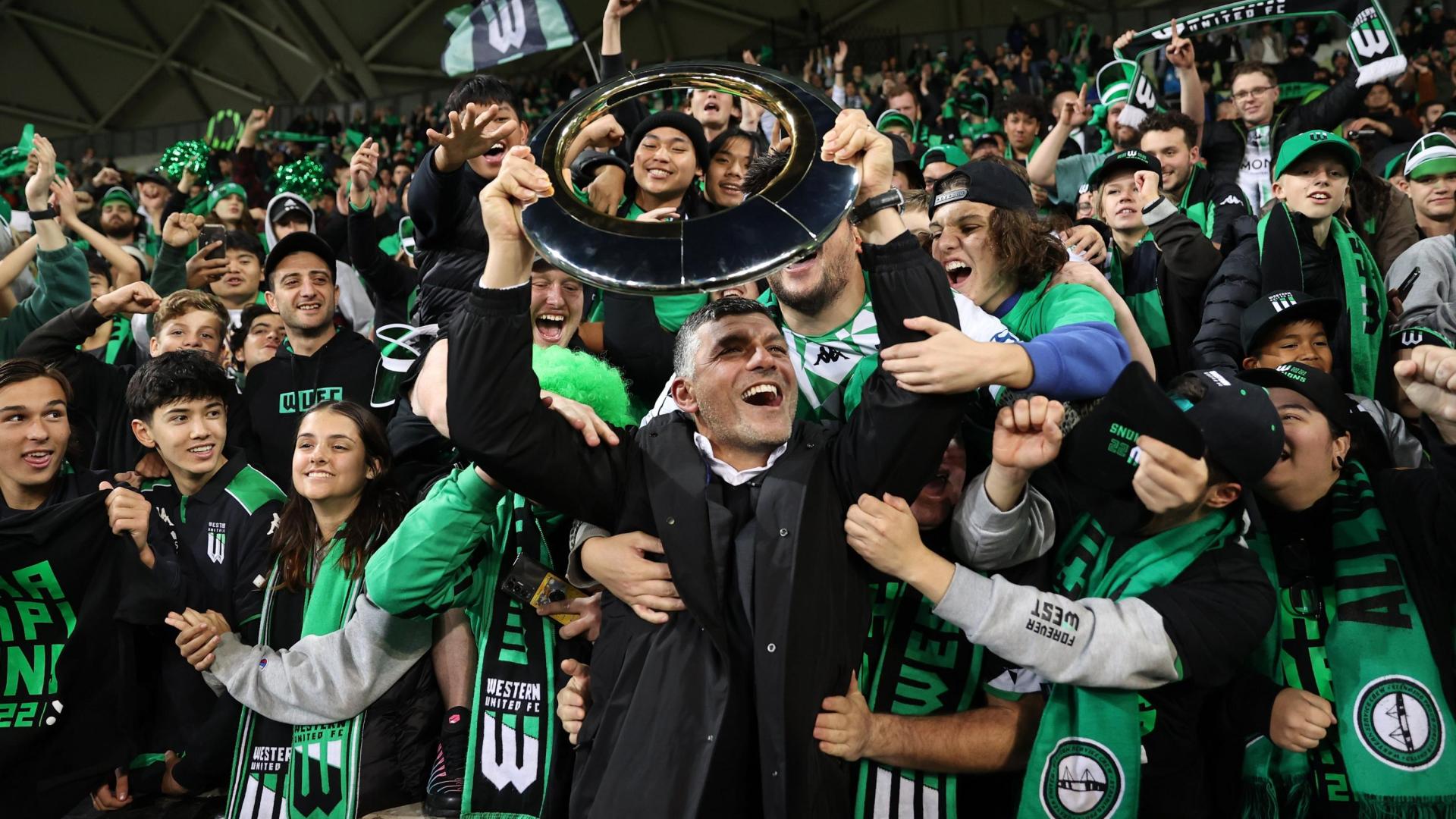 Aloisi, en las celebraciones del título australiano.