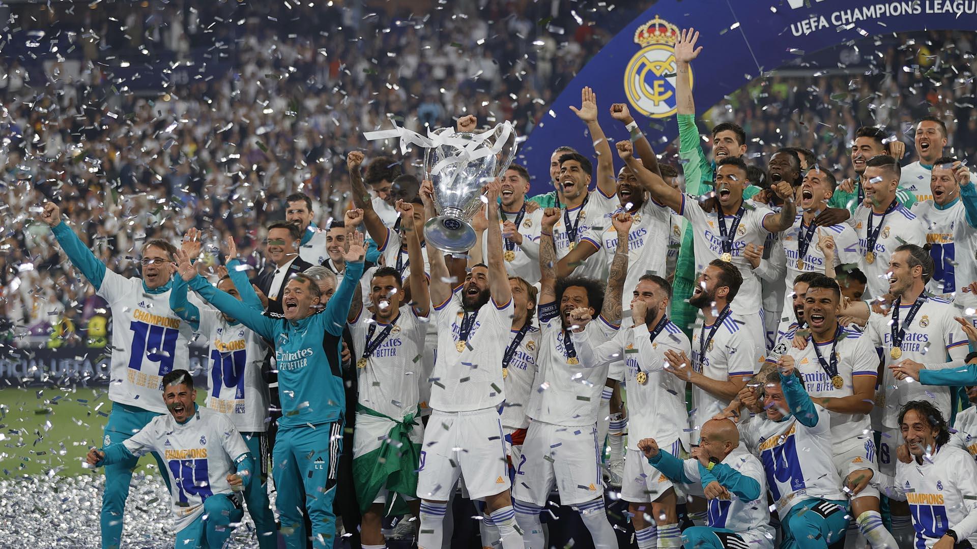 Fotos de la celebración del Real Madrid de su decimocuarta Copa de Europa.